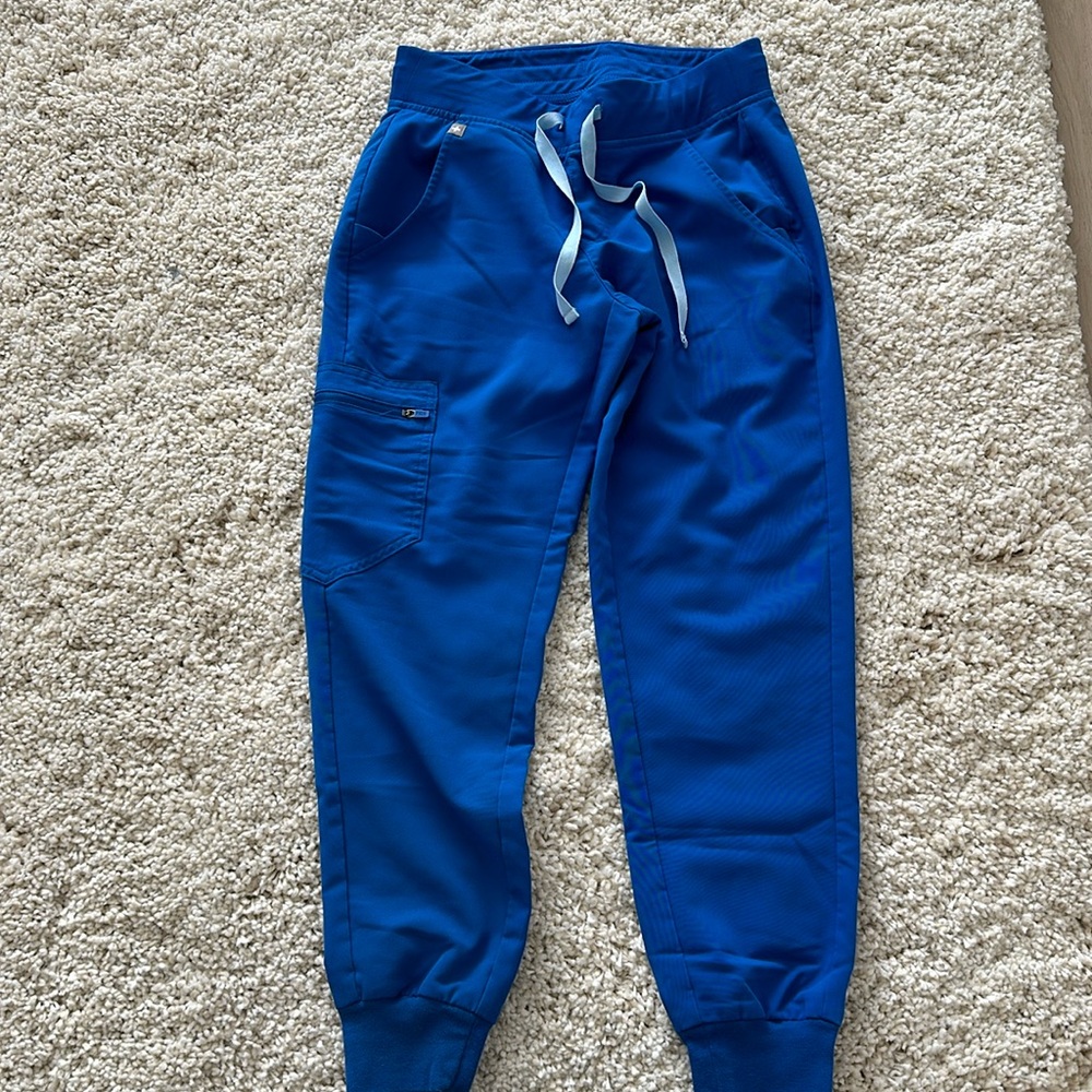 Figs XS scrub bottom